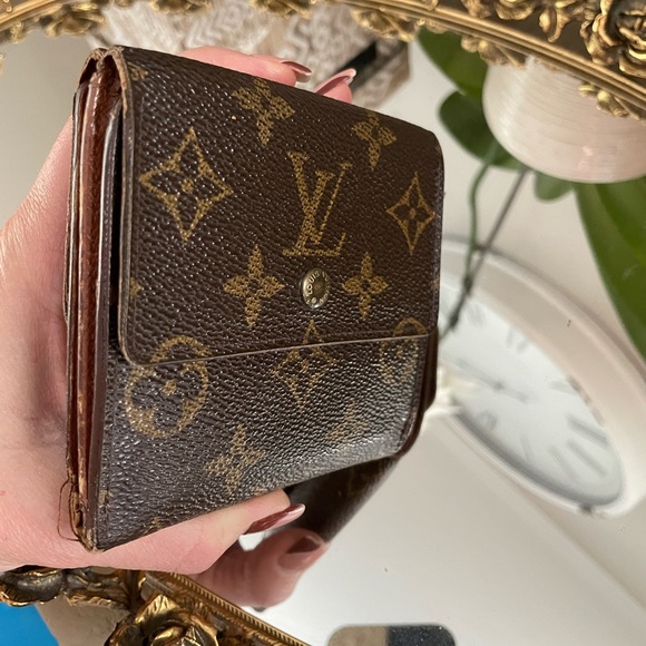 Louis Vuitton Portefeiulle Wallet - Picture 4 of 12